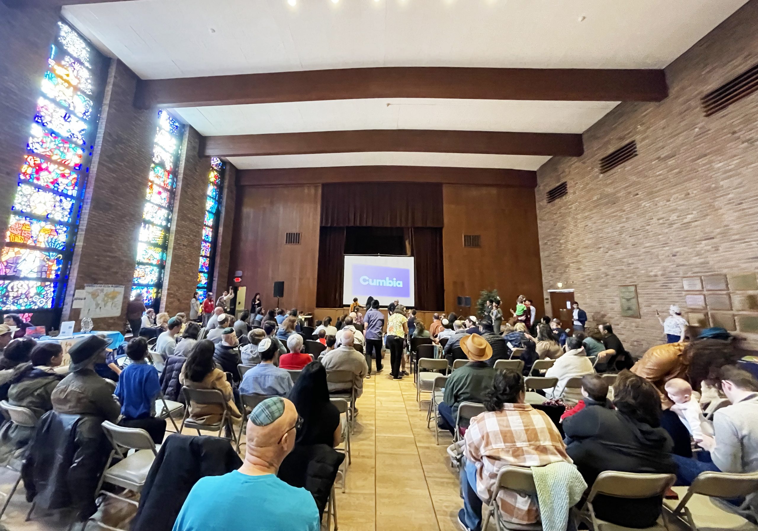 Gottlieb-hall-full-event-screen