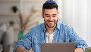 Laptop Torah