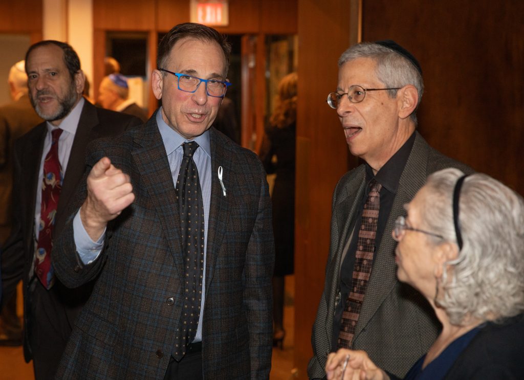 Cantor Figa with Steve and Betsy Blumenthal